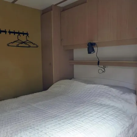 Σαλέ Tiny House Appelvinkje, Met Bedstee In Bosrijke Omgeving