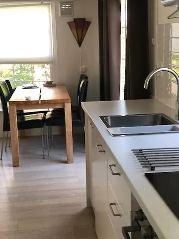 Tiny House Appelvinkje, Met Bedstee In Bosrijke Omgeving