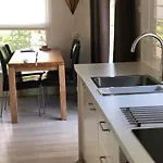 Tiny House Appelvinkje, Met Bedstee In Bosrijke Omgeving